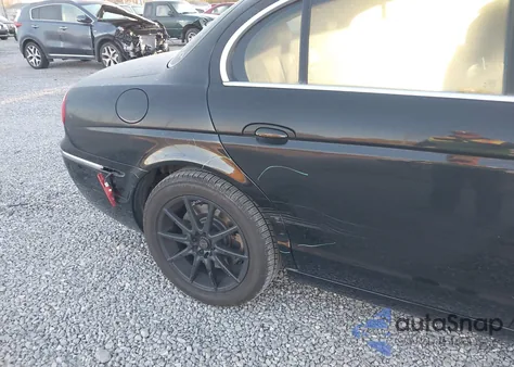 2006 Jaguar S-Type 3.0L V6 z USA, uszkodzony, nr VIN SAJWA01A06FN68948